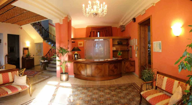 Hotel Savoia E Campana