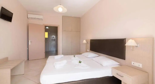 Апартаменты Standard Yakinthos Hotel
