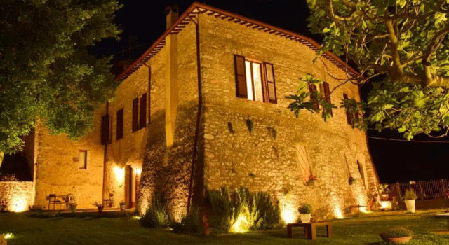 Campagnaincompagnia, Varaa Hotelli Vallo di Nera Umbria