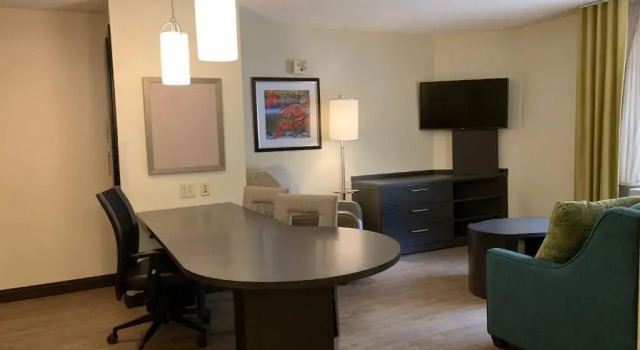 Двухместный номер Standard Candlewood Suites Raleigh Crabtree by IHG
