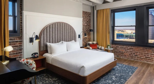 Двухместный номер Premium Hotel Indigo - Omaha Downtown by IHG