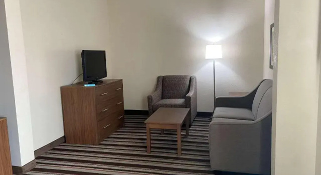 Четырёхместный люкс City Express by Marriott Danville