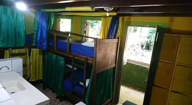 Bela Casa Quartos e Hostel Ilha Grande, Забронировать Гостевой дом Гостевые дома Илья-Гранди, Гостевой дом