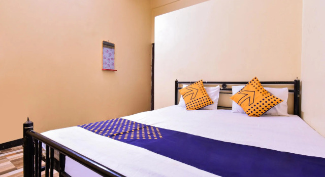 SPOT ON 75917 Hotel Green Palace, Забронировать Отель Отели штата Махараштры 3 звезды, 3*