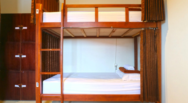 Кровать в общем номере In Calm Hostel Canggu