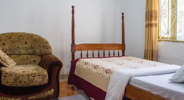 Efrazi Motel, Réserver Motel Kanungu Kinkiizi