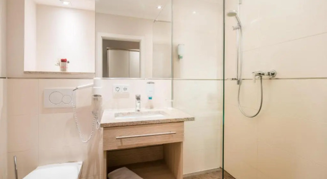 Четырёхместный номер Standard Hotel-Gasthof Huber