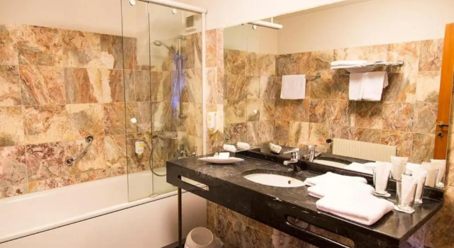 Трёхместный номер Standard Parkhotel Altenburg