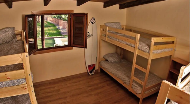 Surf House, Prenota Ostello Hotel a Tenerife con piscina, Piscina