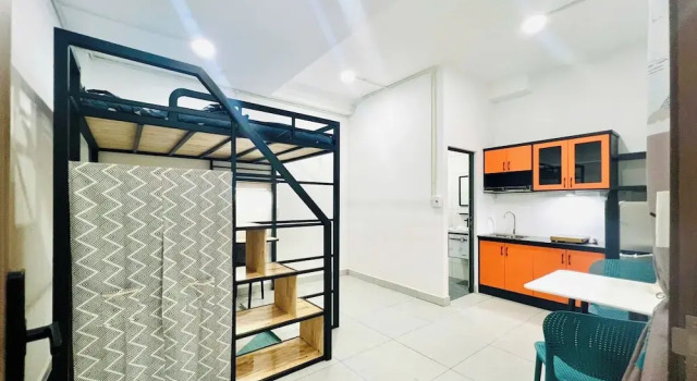 Апартаменты с балконом и с видом на город Loftic Tan Dinh - Urban Stay