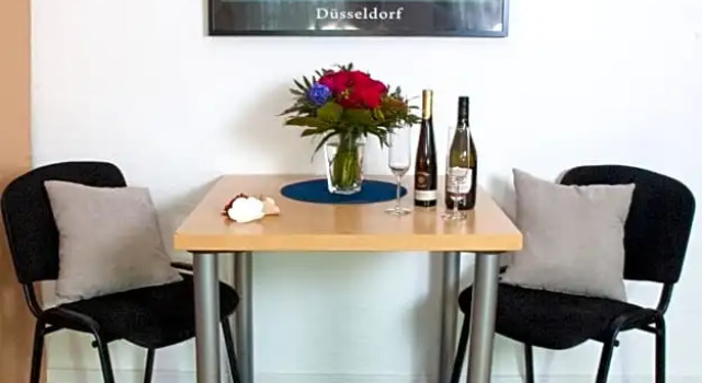 Одноместный номер Standard с балконом KEMPE Komfort Hotel