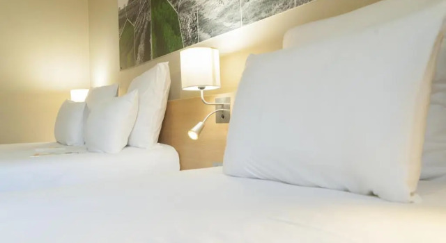 Трёхместный номер Standard Brit Hotel Mâcon Centre Gare