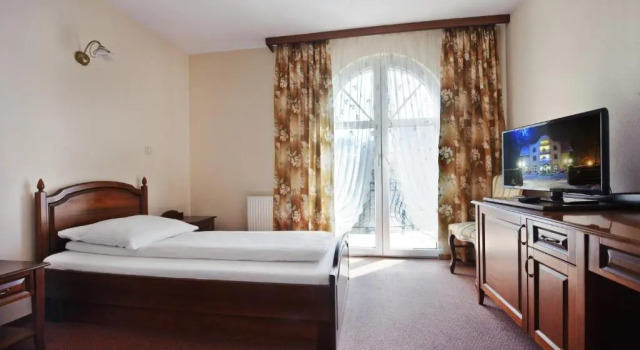 Dworek Skawiński, Réserver Hôtel Skawina Petite-Pologne