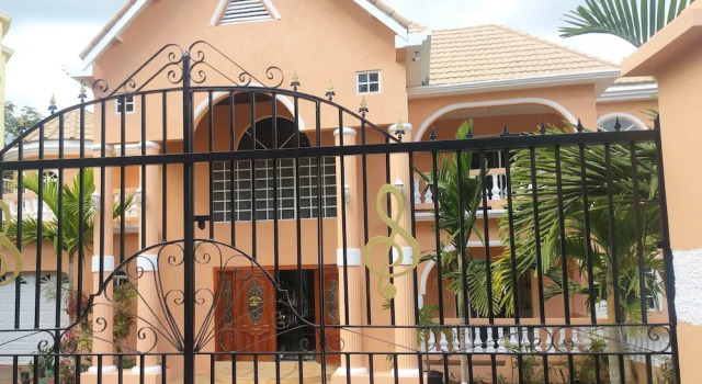 Mountain Top Villa, Reservar Vila Mandeville Manchester