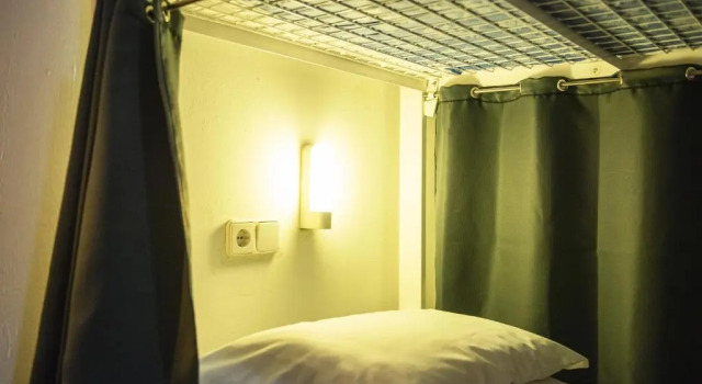 Кровать в общем номере (женский номер) Safestay Barcelona Gothic