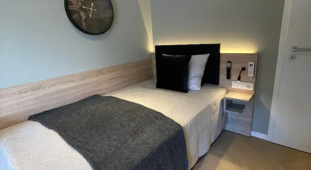 Five Studios - Premium Rooms, Rezervovat Hotel Ramstein-Miesenbach 