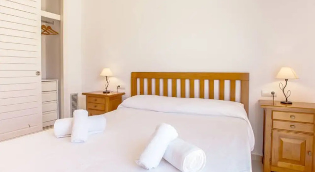 Apartamentos Es Caló, Book Hotel Es Calo Formentera