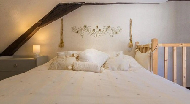 Charming holiday home in Ségur-le-Château with parking, Prenota Hotel Ségur-le-Château 