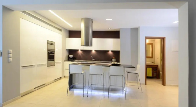 Апартаменты Deluxe Prime 3BR-2BA Apt in Heart of Heraklion-Fiber WIFI Steps to Lions Sq-Museum, Walk to Port #2