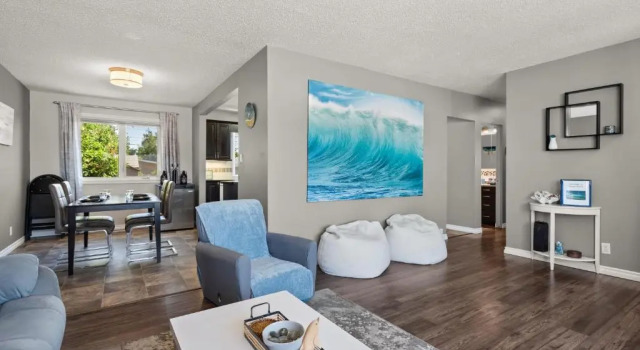 Bahama Breeze I Hot Tub I Pool I 5 Bedroom, Rezerwuj Hotel Drumheller 