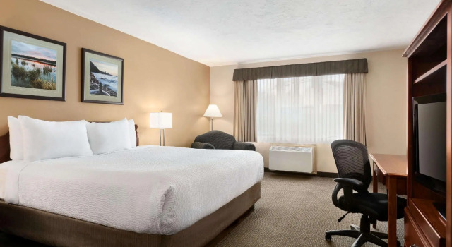 Двухместный номер Days Inn & Suites by Wyndham Moncton