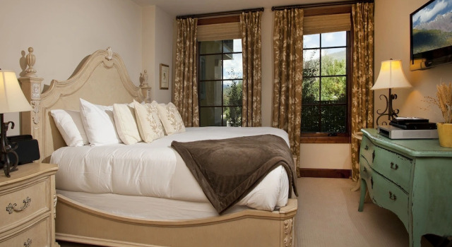 Ritz Carlton Vail #112 2 Bedroom Condo by RedAwning, Забронировать Апартаменты/квартира Отели Вейл с парковкой, Парковка