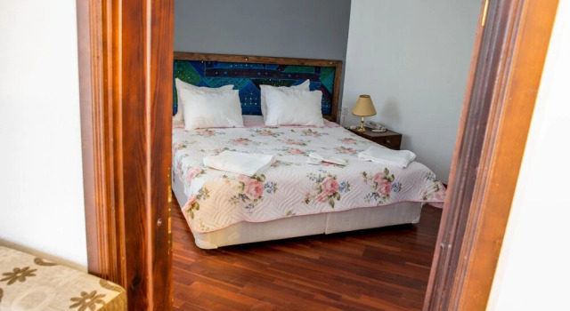 Люкс с балконом Hanzara Hotel