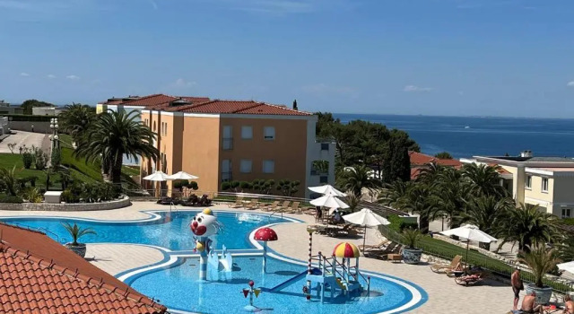 Apartament 3 pokoje Skiper Golf Resort