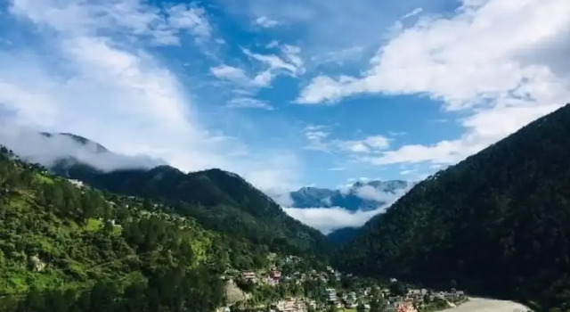 Номер Deluxe Goroomgo Amba Niwas Home Stay Uttarkashi