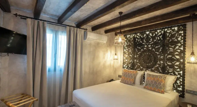 Полулюкс DECAN Concept Boutique Estate