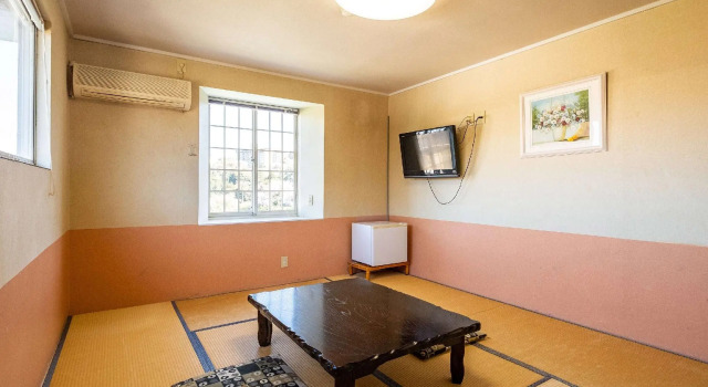 Pension Shiosai, Prenota Hotel Yugawara Kanagawa