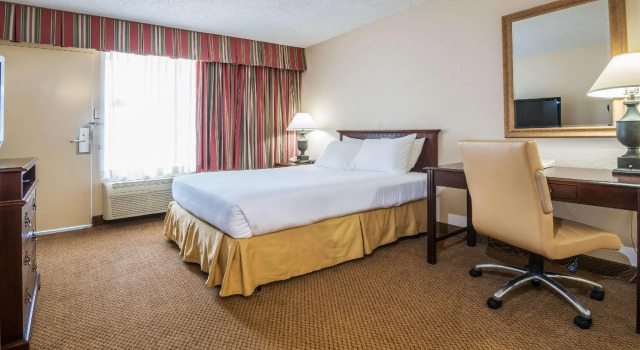 Двухместный номер Standard Days Inn by Wyndham Killeen Fort Hood