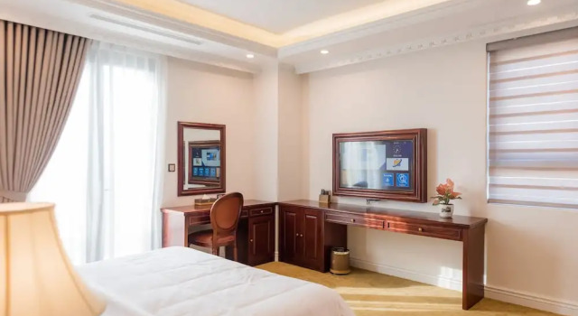 Двухместный номер Deluxe с балконом THE SHINE HOTEL