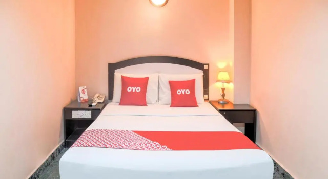Люкс Deluxe OYO 90005 Sydney Hotel