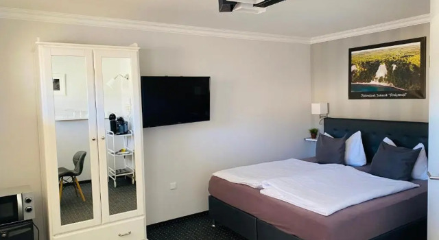 Pension & Ferienwohnungen Schneidereit, Prenota Hotel Sassnitz Rügen