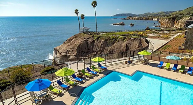 Двухместный номер Standard с частичным видом на океан Pacific Point Resort