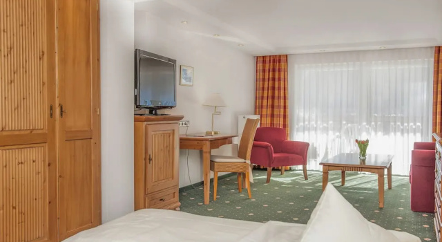Двухместный номер Deluxe с балконом Sonnenbichl Hotel am Rotfischbach