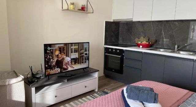 Lovely one bedroom studio in Tirana, Забронировать Отель Тирана область Тирана