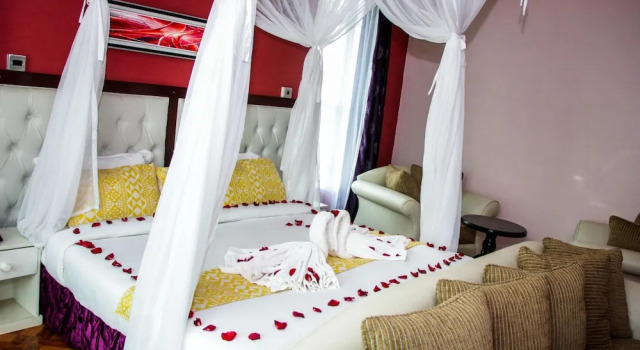 Номер Executive Karen Inn and Suites