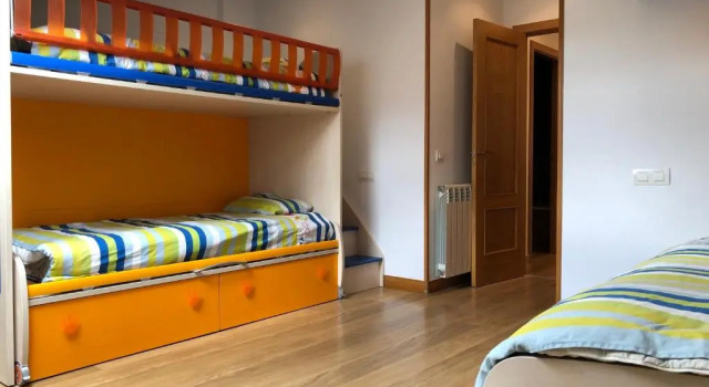 Dúplex 4 habitaciones, Забронировать Отель Санто-Доминго-де-ла-Кальсада Ла-Риоха, рядом с Санто-Доминго-де-ла-Кальсада  Кафедральный музей