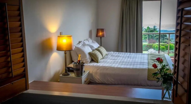 Номер Deluxe с балконом Eagle Heights Mountain Resort