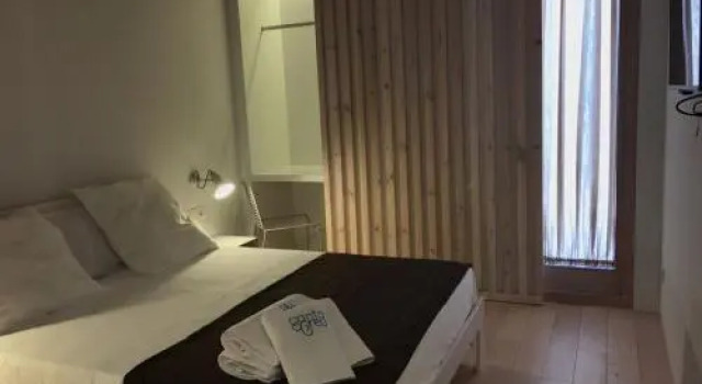 Hotel Santacreu, Забронировать Отель Табарка 