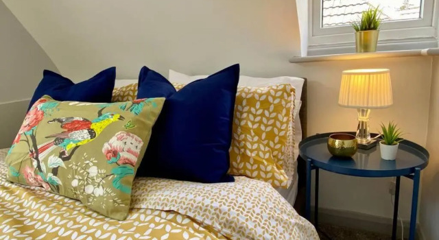 Stunning Apartment - 5 Minute Walk to the Best Beach! - Great Location - Parking - Netflix - Fast WiFi - Smart TV - Newly decorated - Close to Bournemouth & Poole Town Centre & Sandbanks, Varaa Huoneisto Asunnot kohteessa Merseyside, Huoneisto