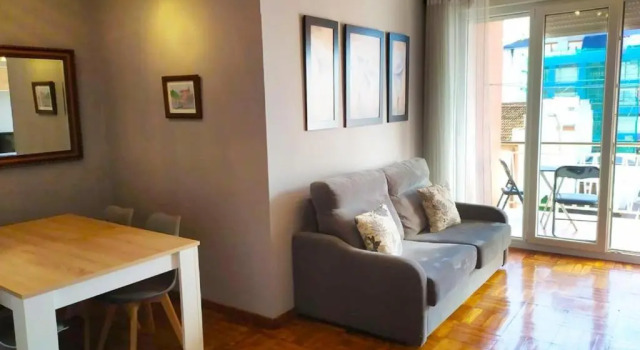 Apartamento en el centro de Laredo Menendez Pelayo 17, Rezerwuj Apartament Laredo 