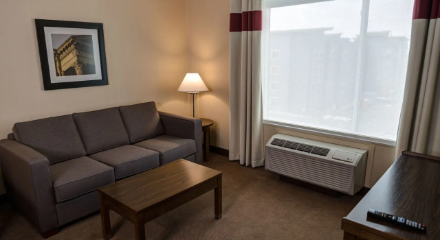 Four Points by Sheraton Sherwood Park, Book Hotel Sherwood Park Central Alberta