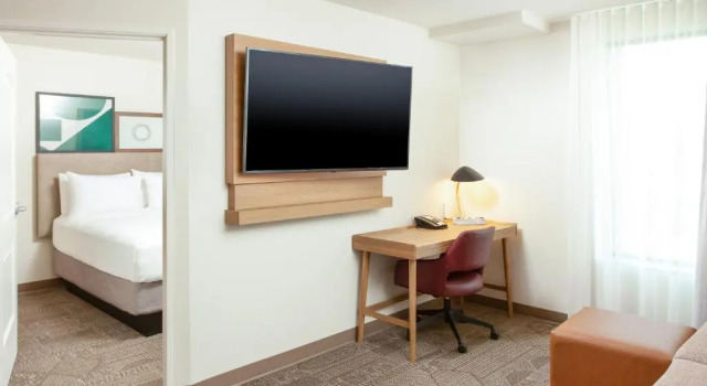 Шестиместный люкс с 2 комнатами Staybridge Suites San Bernardino - Loma Linda by IHG