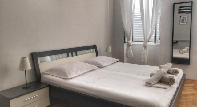 Apartments Tanya, Забронировать Апартаменты/квартира Отели Приморско-Горанской жупания с парковкой, Парковка