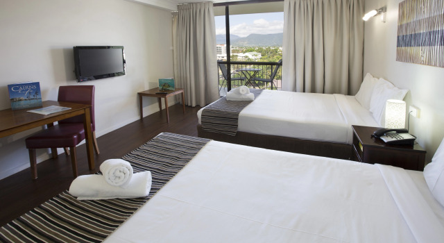 Cairns Plaza Hotel, Забронировать Отель Кэрнс Cairns and Northern Beaches, рядом с The Center of Contemporary Arts