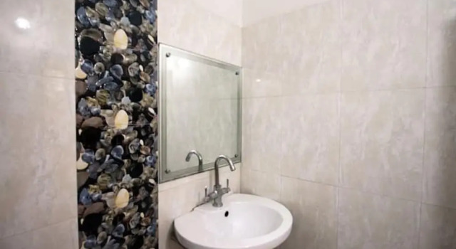 Двухместный номер Standard с балконом Hotel Traditional Inn