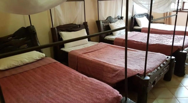 Rock House - Karen, Buchen Sie Hotel Karen Nairobi, in der Nähe von Nairobi Giraffe Centre